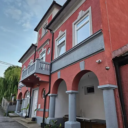 Apartma 8 Appartement Pekre